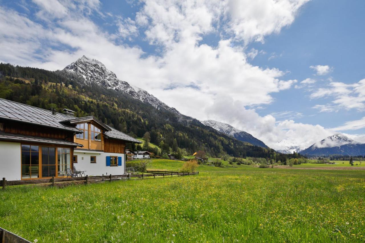 "Haus Bellevue" - Annehmlichkeiten Von 4-Sterne Familien-Und Wellnesshotel Viktoria Nebenan Koennen Mitgenutzt Werden Оберстдорф Экстерьер фото